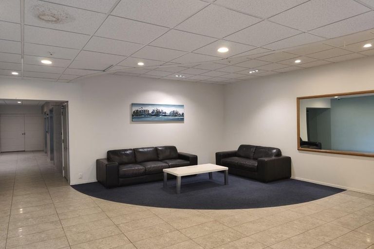 Photo of property in Terrace Tower Apartments, 6b/126 The Terrace, Wellington Central, Wellington, 6011