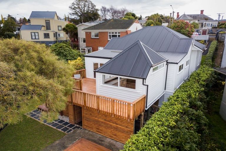 Photo of property in 122 Highgate, Roslyn, Dunedin, 9010