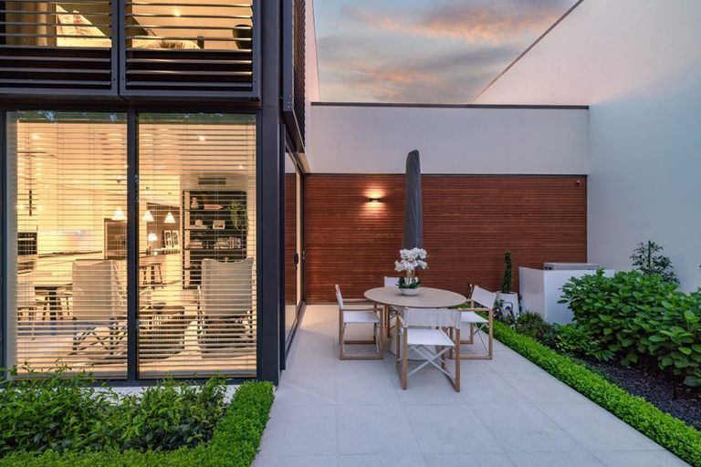 Photo of property in 138c Glandovey Road, Strowan, Christchurch, 8052