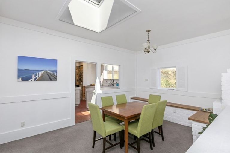 Photo of property in 105 Karori Road, Karori, Wellington, 6012