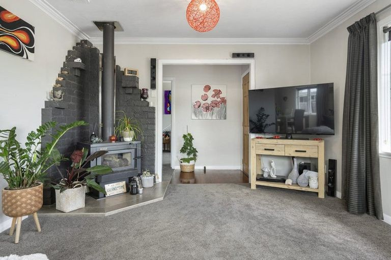 Photo of property in 298 Shakespeare Street, Leamington, Cambridge, 3432