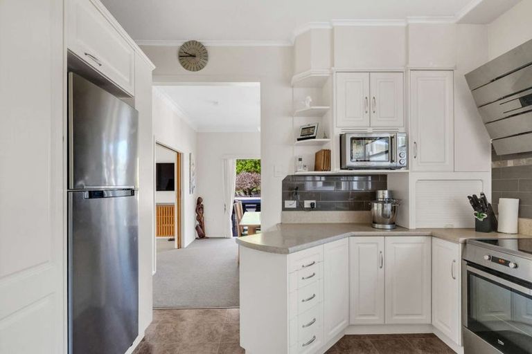 Photo of property in 27 Marian Drive, Inner Kaiti, Gisborne, 4010