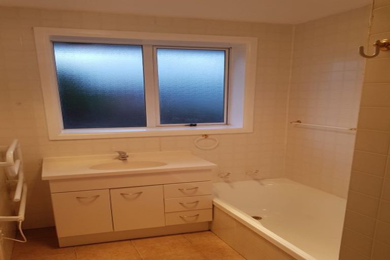 Photo of property in 12 Derwent Street, Bryndwr, Christchurch, 8053