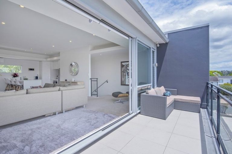 Photo of property in 3/49 Browns Road, Browns Bay, Auckland, 0630