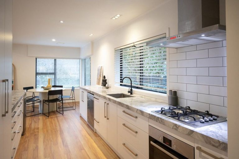 Photo of property in 15 Samuel Place, Queenwood, Hamilton, 3210