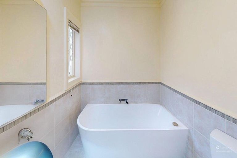 Photo of property in 2/22 Dahlia Street, Palmerston North, 4410