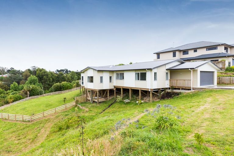 Photo of property in 14 Willowstream Grove, Cloverlea, Palmerston North, 4412
