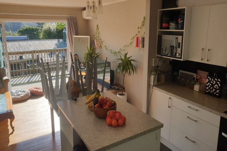 Photo of property in 2/22 Woodside Avenue, Northcote, Auckland, 0627