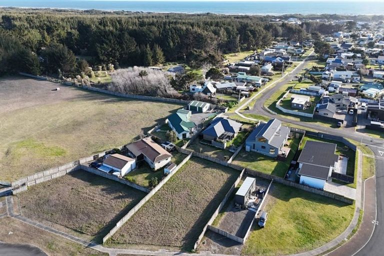Photo of property in 3 Sandown Avenue, Himatangi Beach, Foxton, 4891