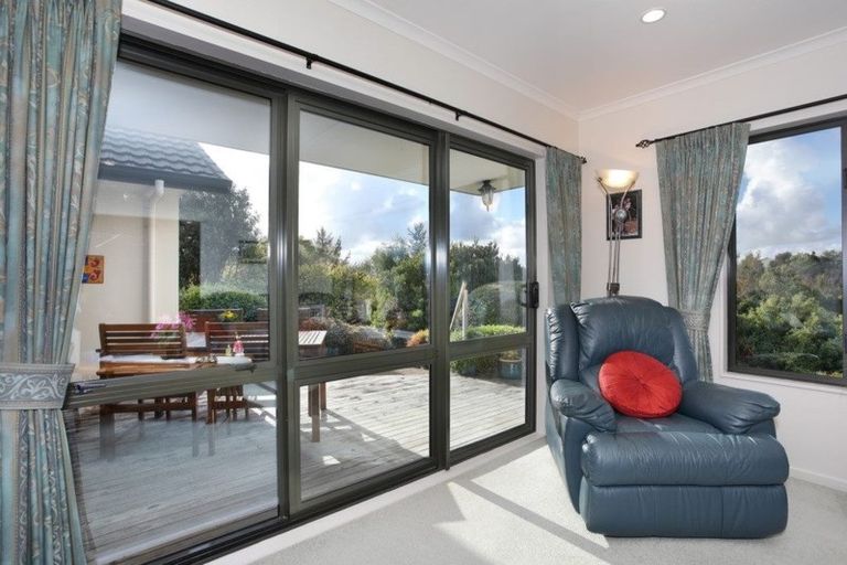 Photo of property in 149 Summerhill Drive, Fitzherbert, Palmerston North, 4410