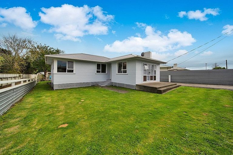 Photo of property in 26 Ramanui Avenue, Hawera, 4610