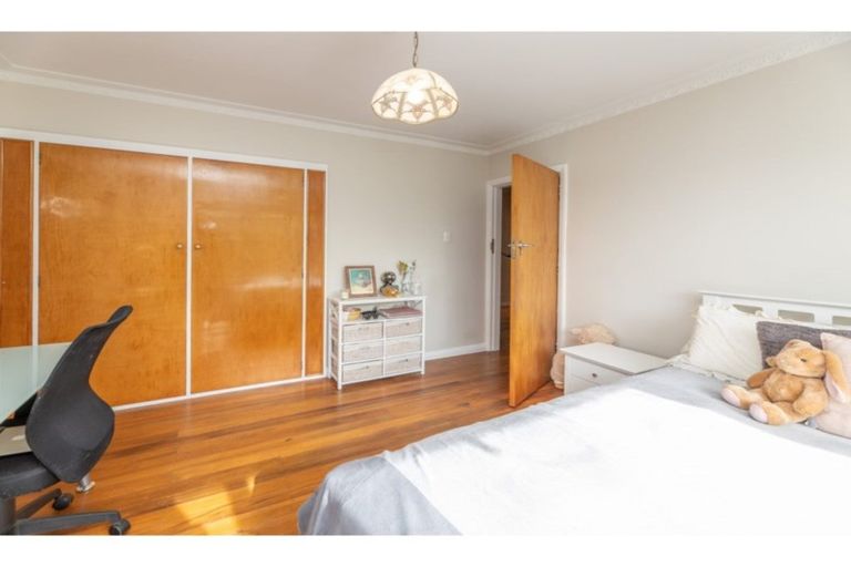 Photo of property in 125 Port Hills Road, Heathcote Valley, Christchurch, 8022