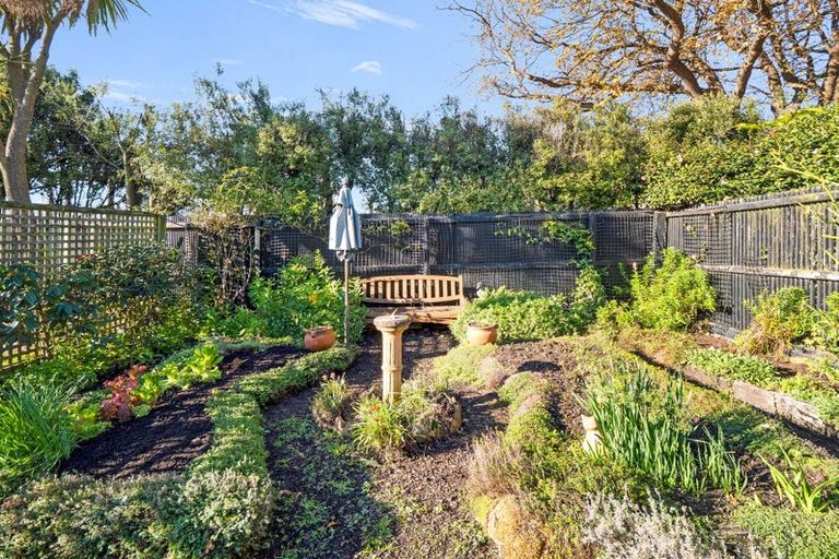 Photo of property in 11 Ramahana Road, Huntsbury, Christchurch, 8022