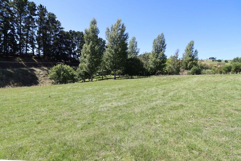 Photo of property in 137 Lees Pakaraka Road, Te Ore Ore, Masterton, 5886