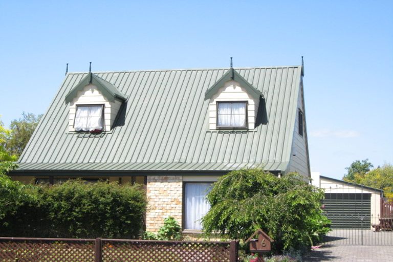 Photo of property in 6 Mchaffies Place, Wainoni, Christchurch, 8061