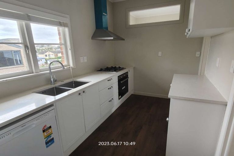 Photo of property in 22 Dallinghoe Crescent, Milford, Auckland, 0620