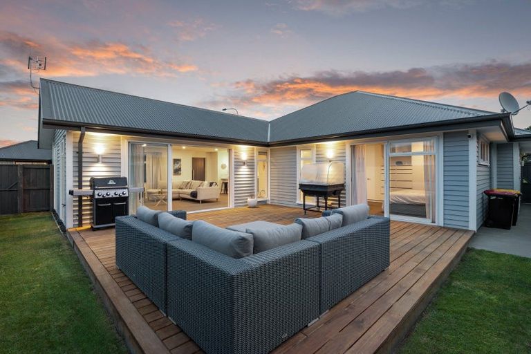 Photo of property in 16 Durells Crescent, Kaiapoi, 7630