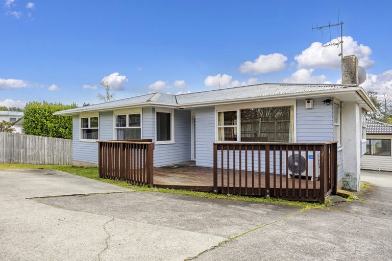 Photo of property in 57 Barrys Road, Glendene, Auckland, 0602