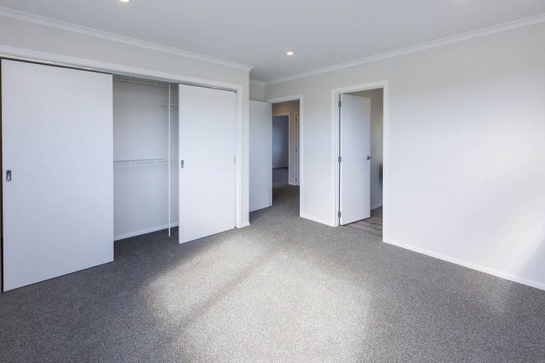 Photo of property in 11 Mawai Hakona Drive, Wallaceville, Upper Hutt, 5018