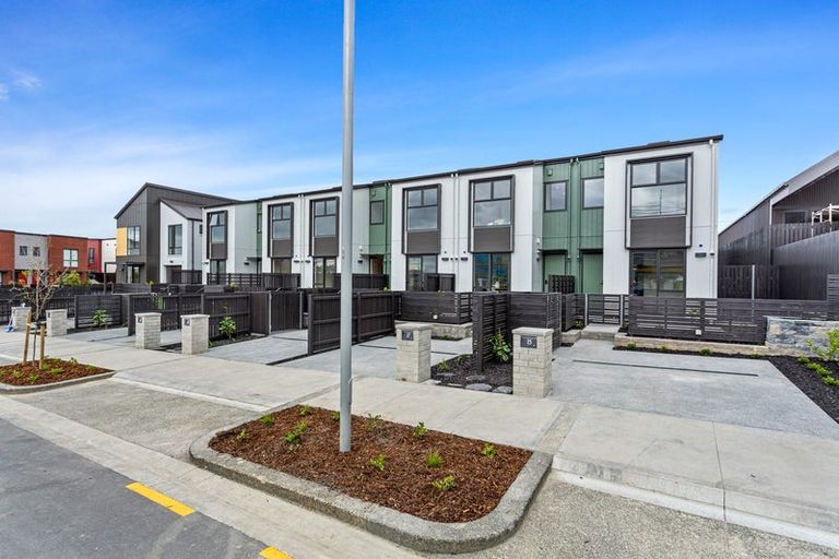 Photo of property in 17 Hema Road, Hobsonville, Auckland, 0616