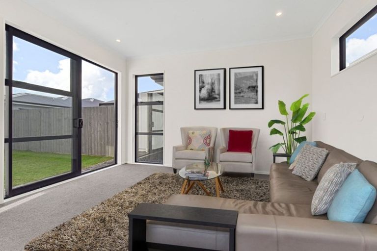 Photo of property in 1 Kainga Lane, Whenuapai, Auckland, 0618