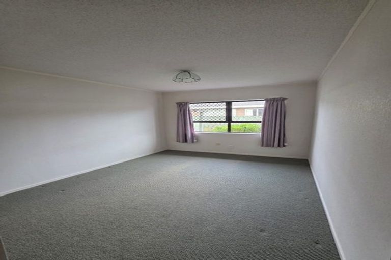 Photo of property in 5 Lillian Street, Belmont, Lower Hutt, 5010