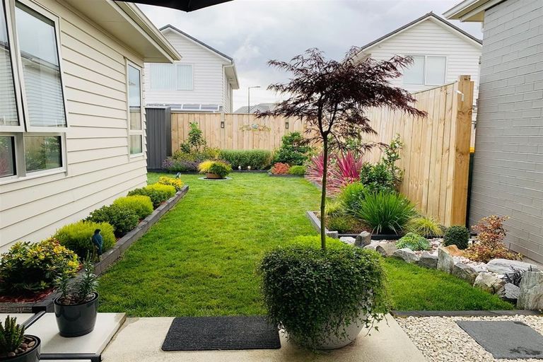 Photo of property in 6 Gum Spear Road, Takanini, 2112