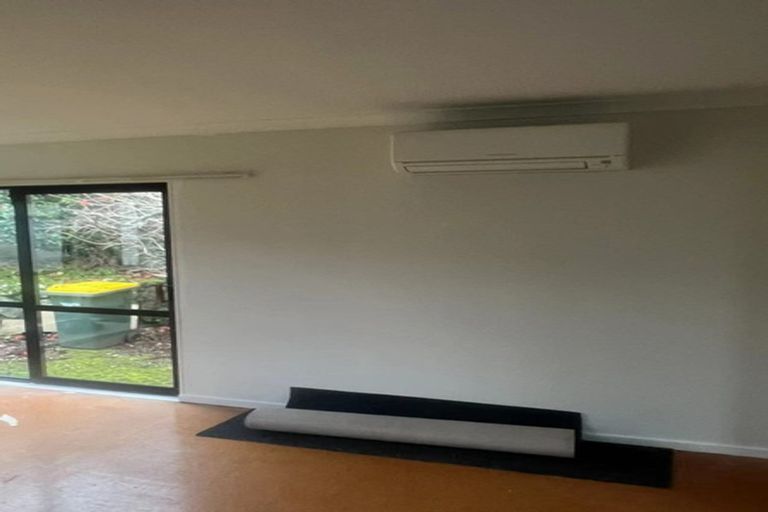 Photo of property in 12 Meadowvale Avenue, Forrest Hill, Auckland, 0620