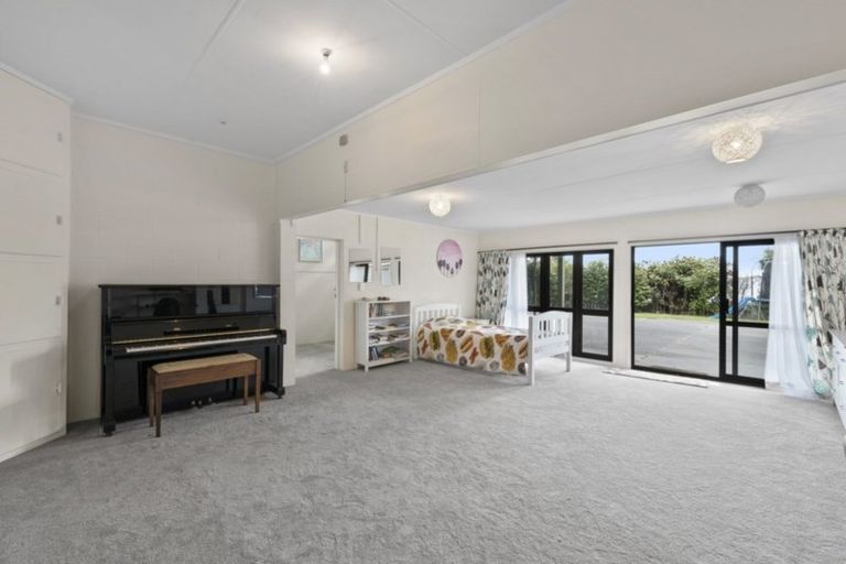 Photo of property in 5 Ladies Mile, Manly, Whangaparaoa, 0930