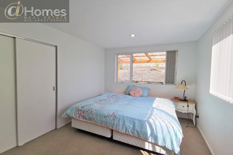 Photo of property in 92 Kaipatiki Road, Glenfield, Auckland, 0629