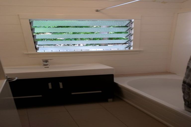 Photo of property in 2/54 Akatarawa Road, Brown Owl, Upper Hutt, 5018