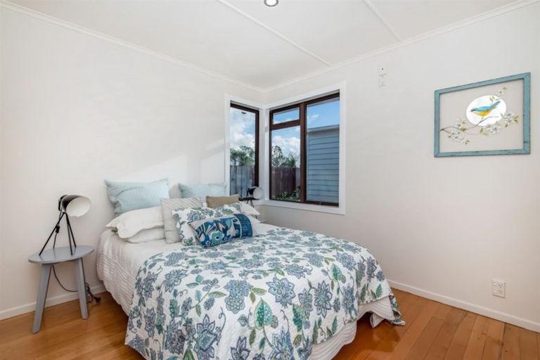 Photo of property in 12 Pomaria Road, Henderson, Auckland, 0610