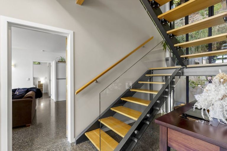 Photo of property in 32 Highview Terrace, Queenstown, 9300