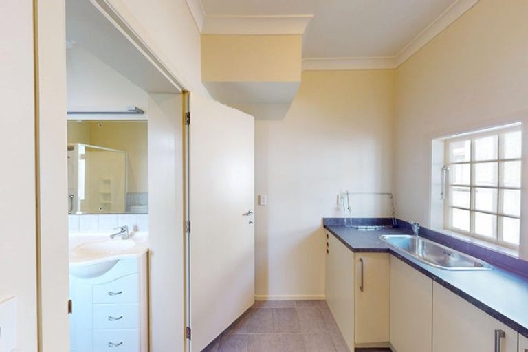 Photo of property in 49 Grey Street, College Estate, Whanganui, 4500