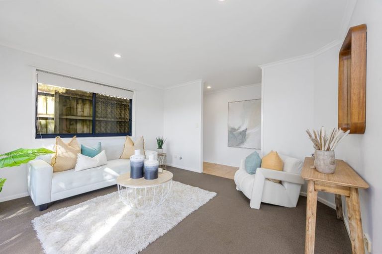 Photo of property in 4 Parkwood Crescent, Gulf Harbour, Whangaparaoa, 0930