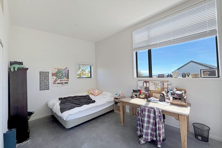 Photo of property in 10 Dove Grove, Westmorland, Christchurch, 8025