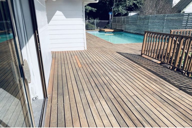 Photo of property in 23 Gibbs Crescent, Red Hill, Papakura, 2110