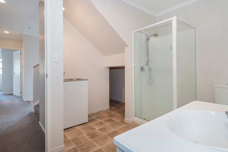 Photo of property in 8/19 Glencarron Place, Bethlehem, Tauranga, 3110