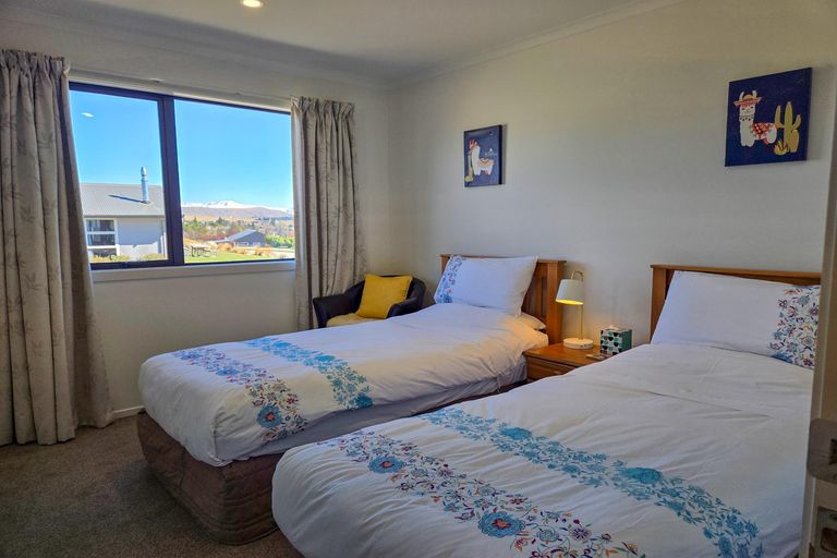 Photo of property in 1 Manning Place, Lake Tekapo, 7999