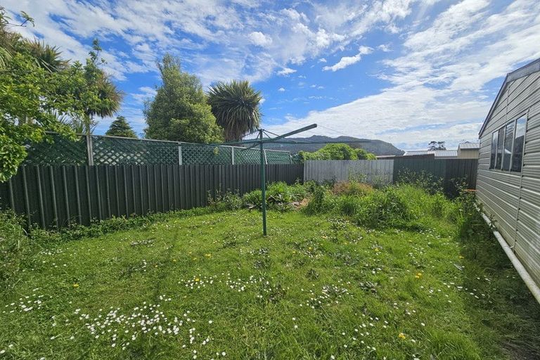 Photo of property in 72 Somerled Avenue, Dunollie, Runanga, 7803