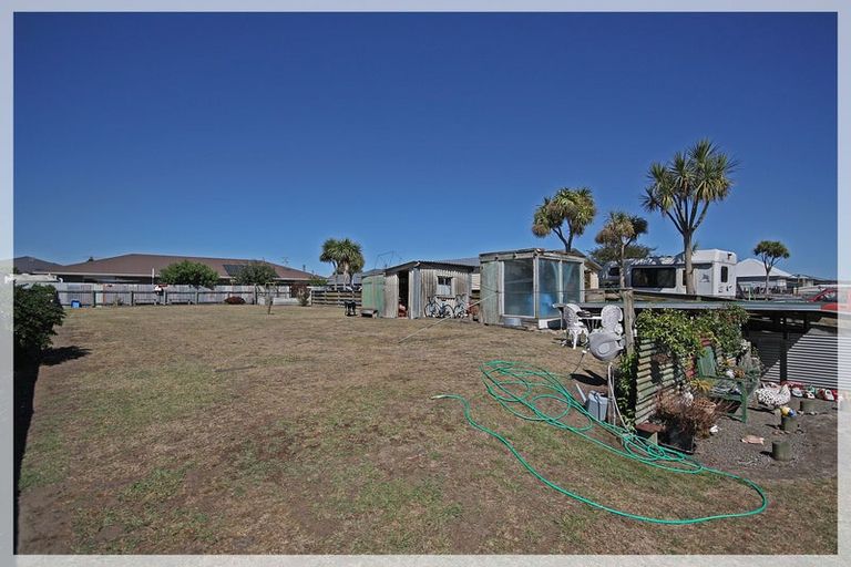 Photo of property in 40 Cook Street, Foxton, 4814