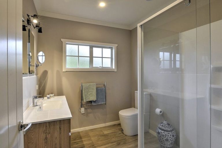 Photo of property in 112b Kent Street, Carterton, 5713