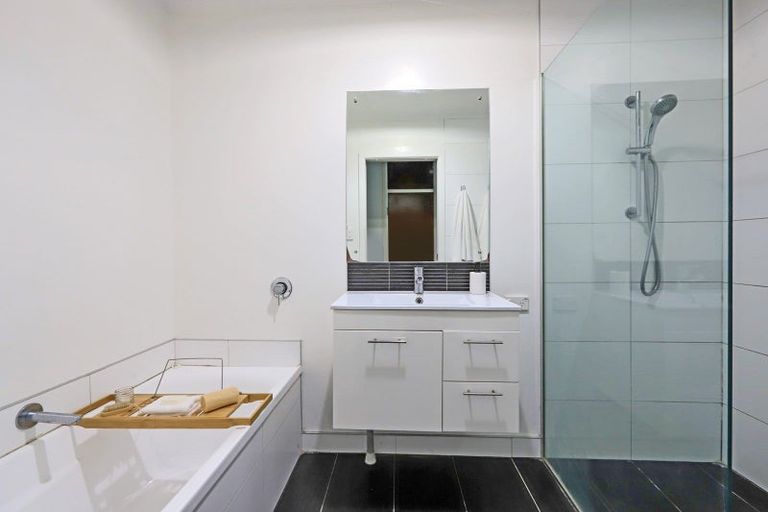 Photo of property in 25a Te Aute Road, Havelock North, 4130