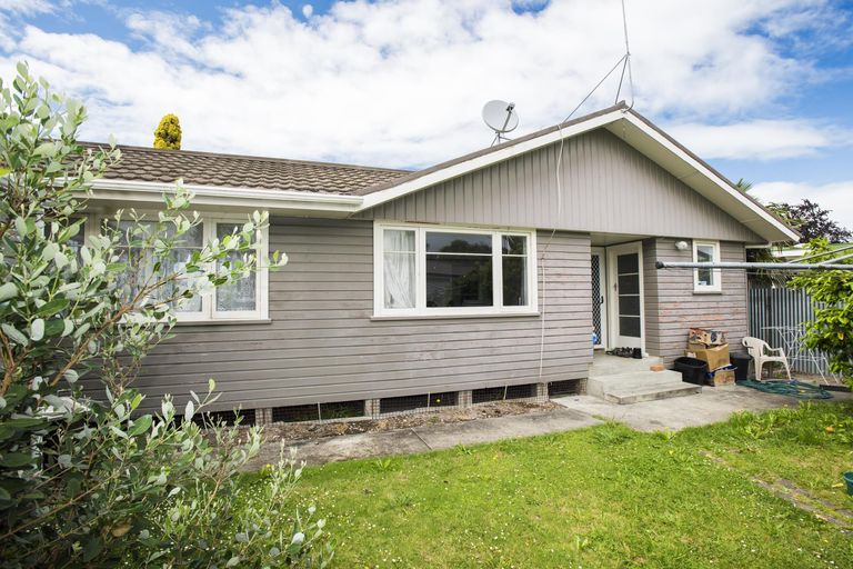 Photo of property in 14 Tui Street, Outer Kaiti, Gisborne, 4010
