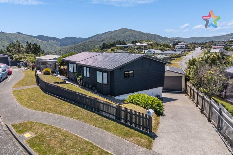 Photo of property in 20 Jasmine Grove, Maungaraki, Lower Hutt, 5010