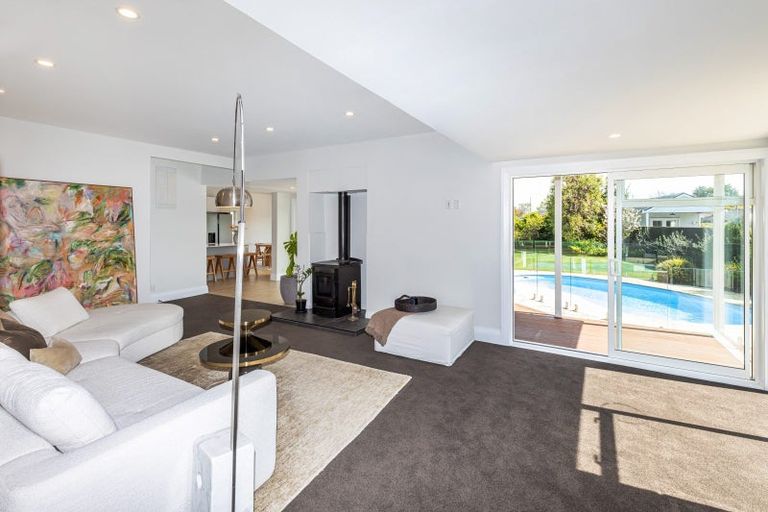 Photo of property in 3 Strowan Road, Strowan, Christchurch, 8052