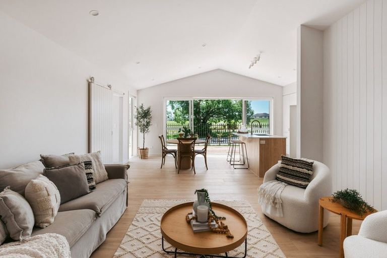 Photo of property in 13a Western Avenue, Omokoroa, 3114