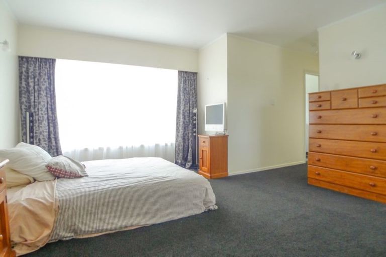 Photo of property in 71 Keegan Drive, Massey, Auckland, 0614