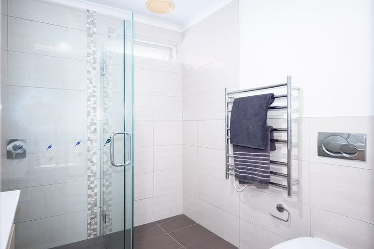 Photo of property in 24 Selwyn Road, Paihia, 0200