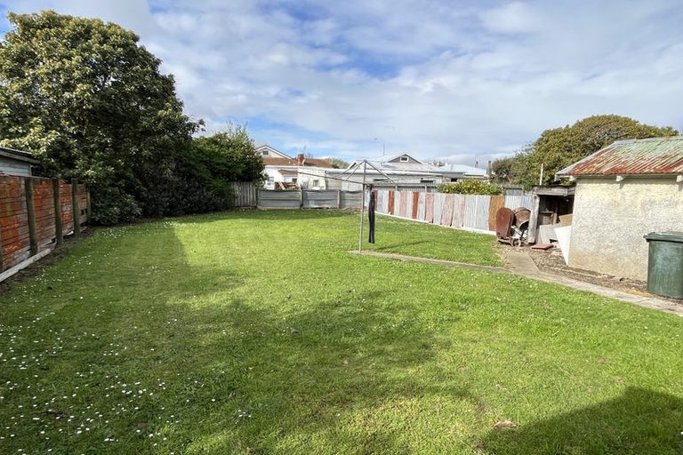 Photo of property in 23 Waldegrave Street, Palmerston North, 4410